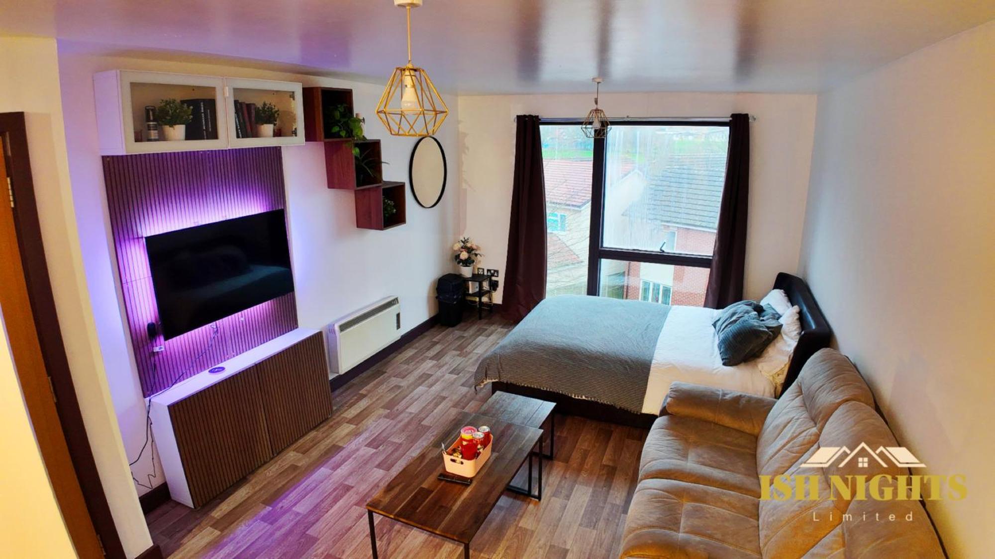 Luxurious Birmingham City Apartment Экстерьер фото